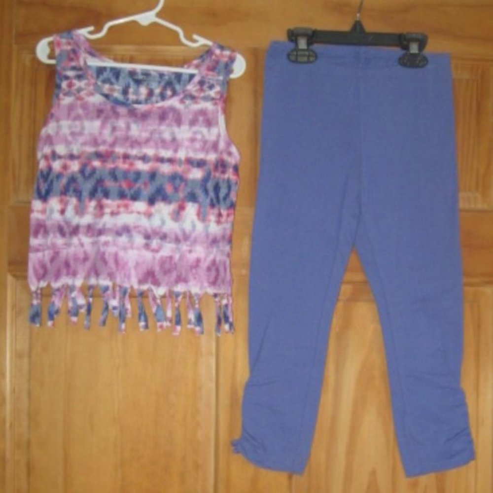 5/$30 Girls Tank Top and Capri Leggings